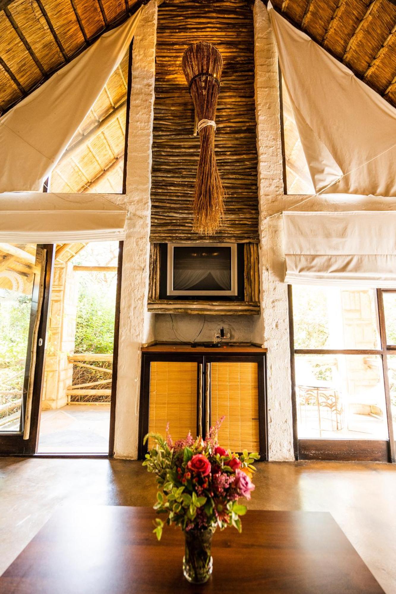 Hakunamatata Lodge & Health Spa/ Wedding & Conference Venue Muldersdrift Luaran gambar